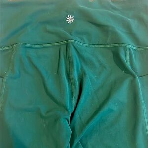 Women’s Athleta crop leggings emerald green size Small